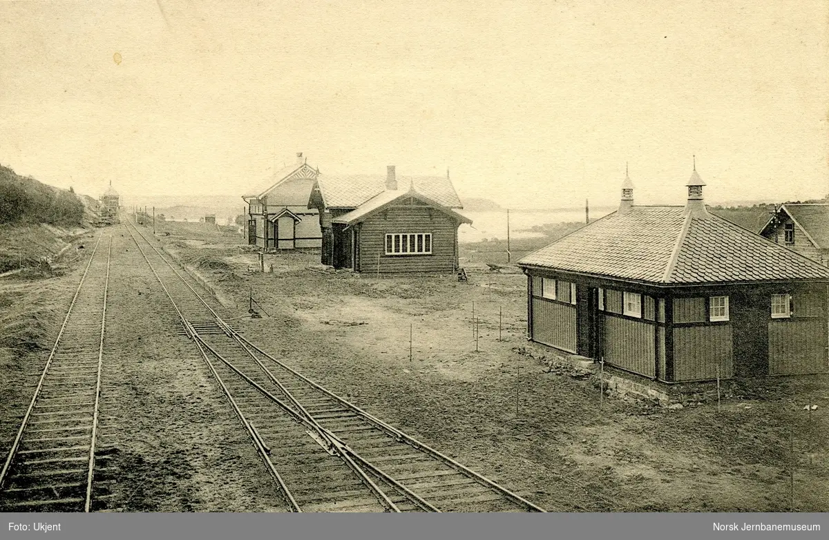 Salberg (Røra) stasjon på Nordlandsbanen, trolig kort tid før strekningen ble åpnet 15.11.1905.