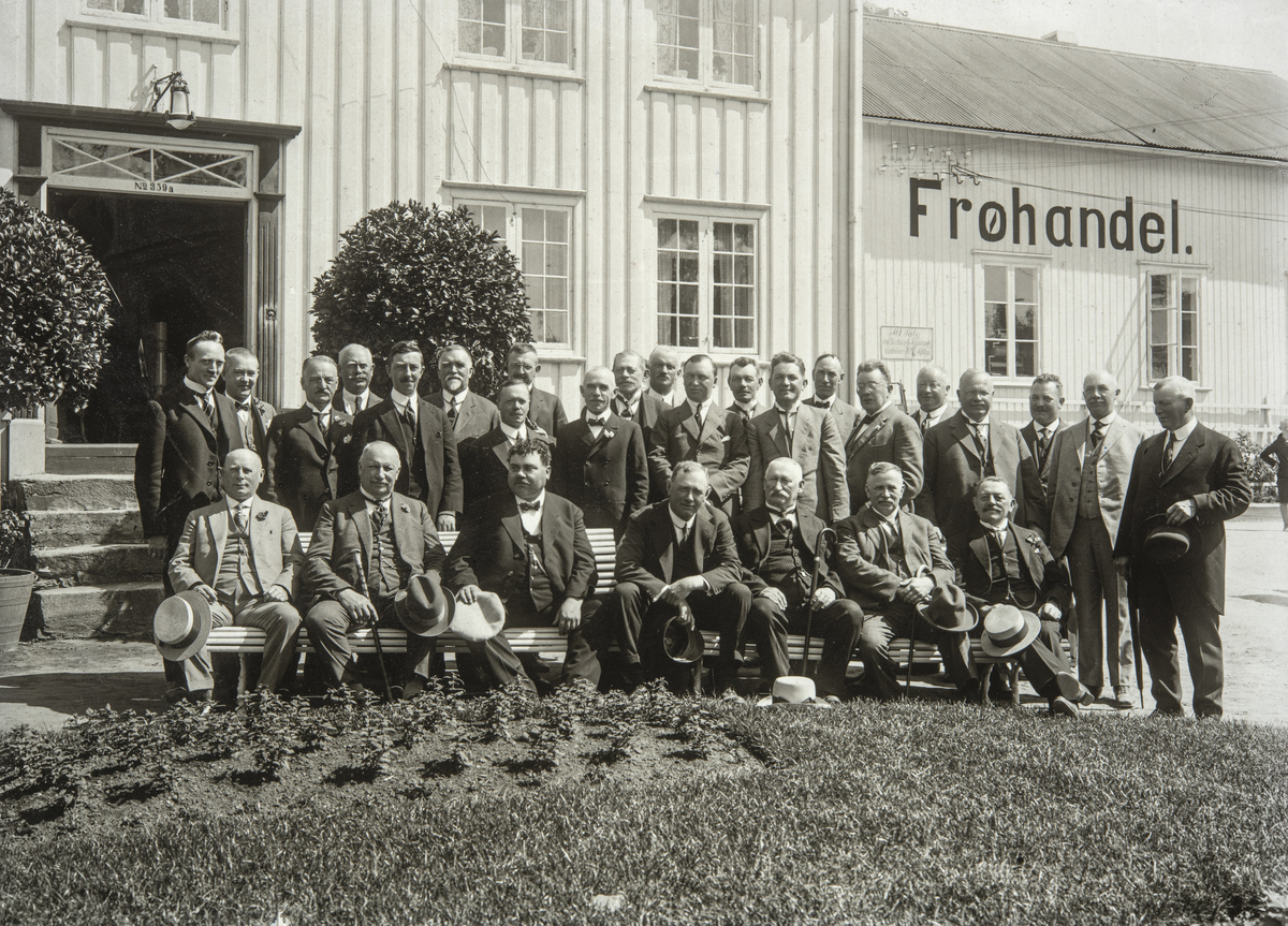 Øl- og Vinsamlagenes Landsmøte i Grimstad 29. juni 1925. 
