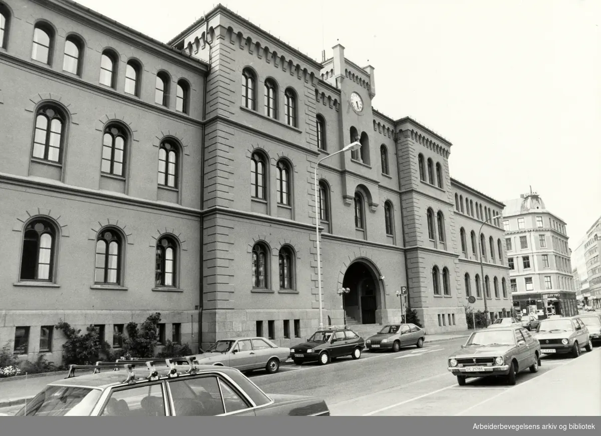 Møllergata 19. Juli 1987