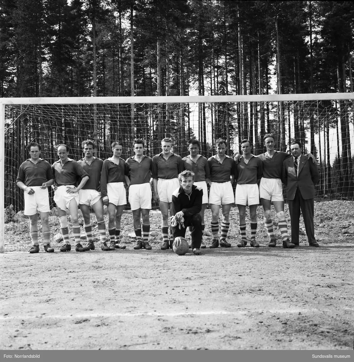 Holms SK, lagbild med fotbollslaget 1956.