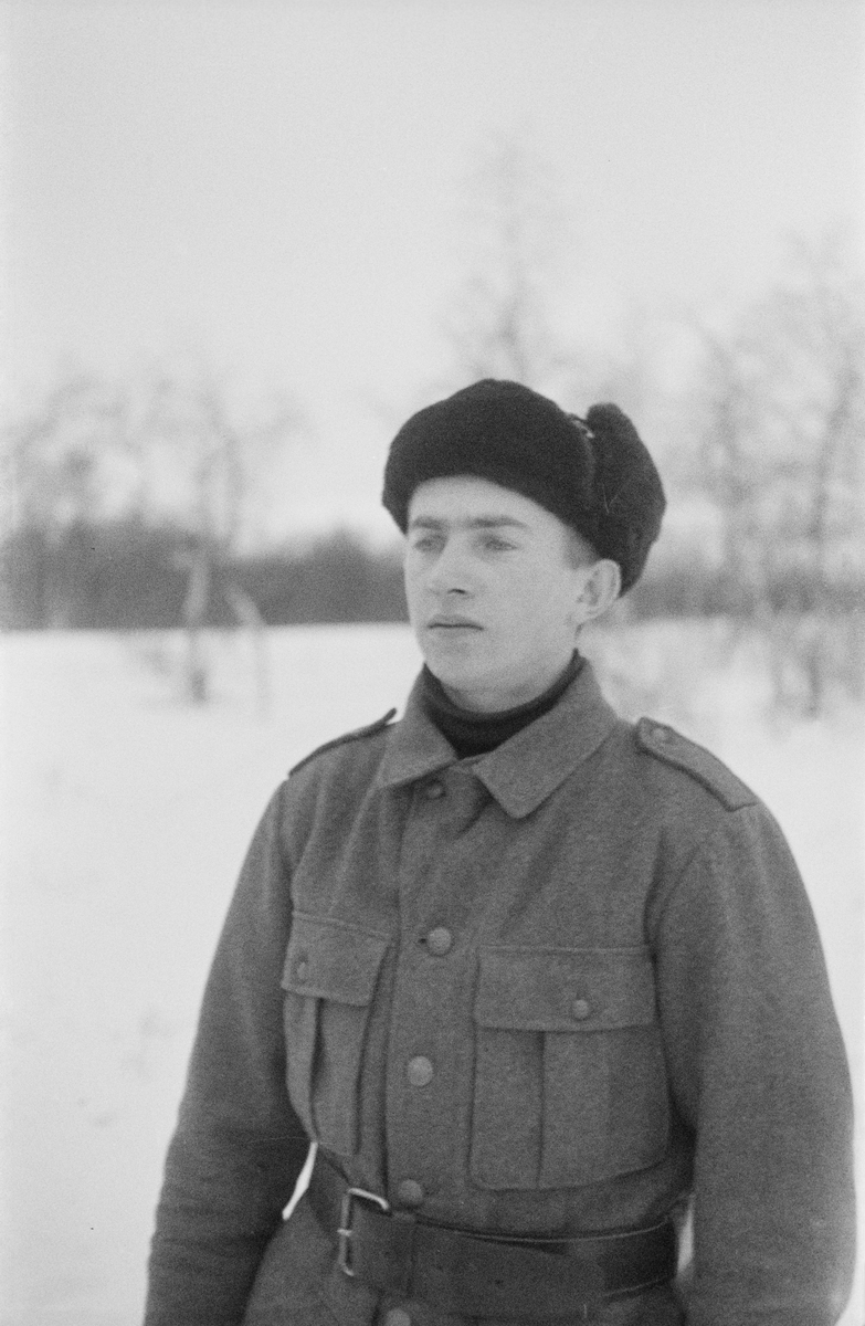 Porträttfoto av Tauno Saimaa, finsk frivillig under finska vinterkriget. Bild från F 19, Svenska frivilligkåren i Finland, 1940.