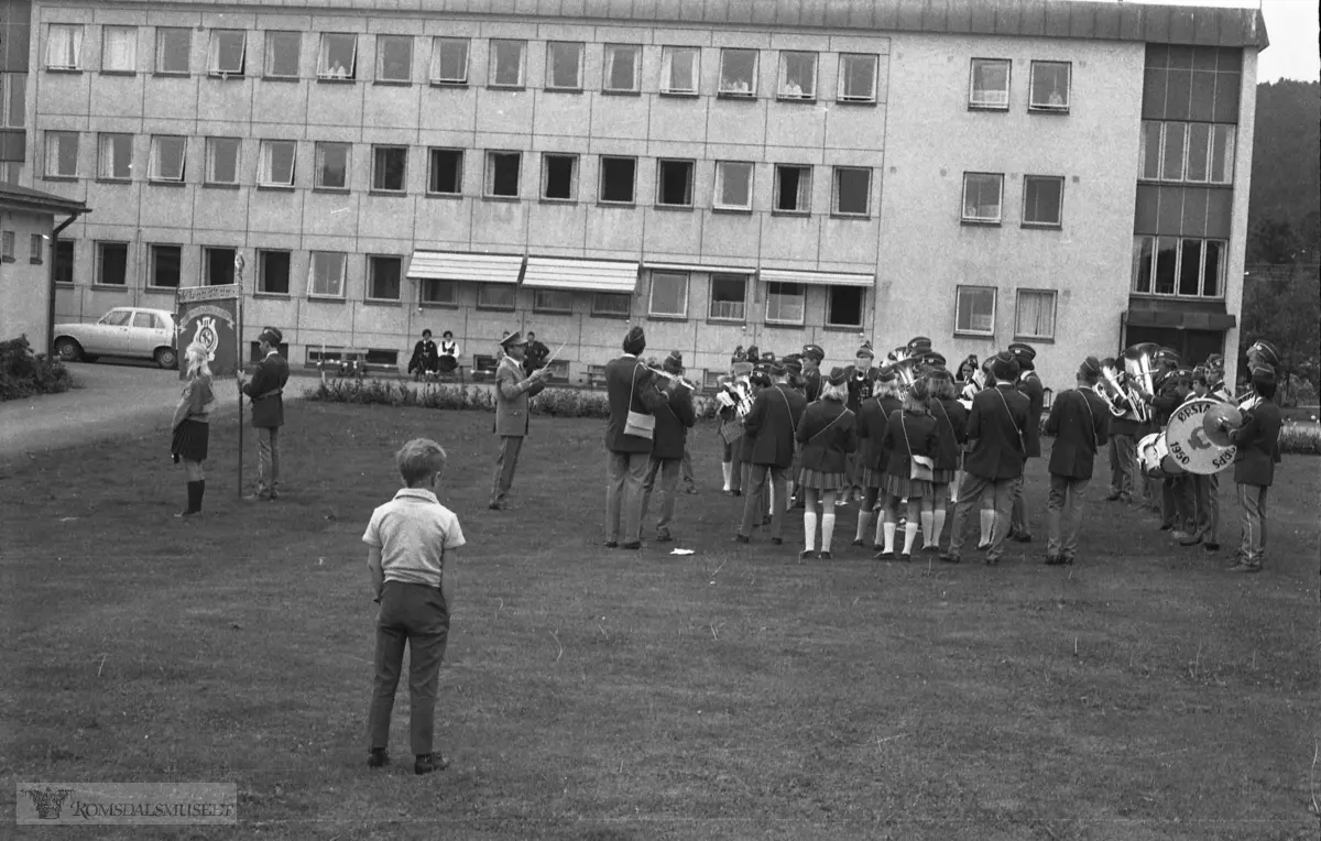 "Juni 1970"."Korpsstemne".Sjukepleierskolen.