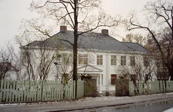 Oslo: Professor Dahls gate 32. 20. november 1996