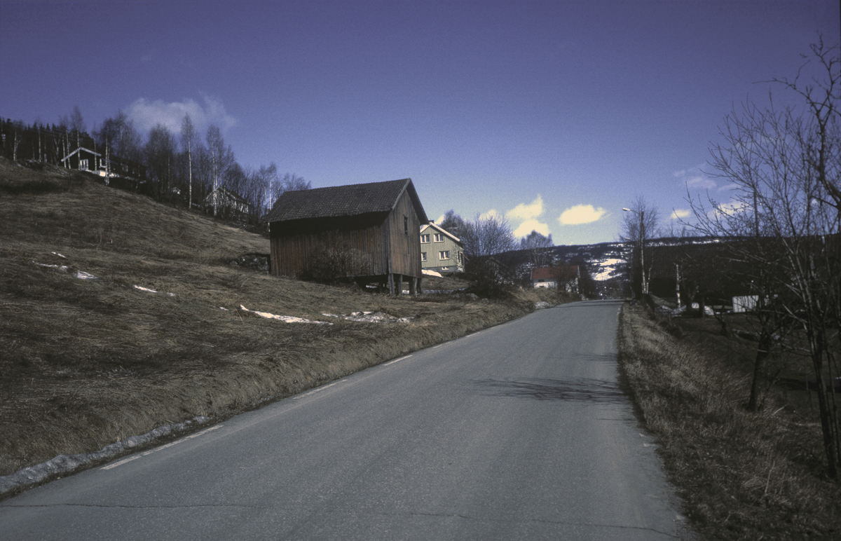 "Petterlåven" på Petterjordet ved Birivegen, senere Vingromsvegen