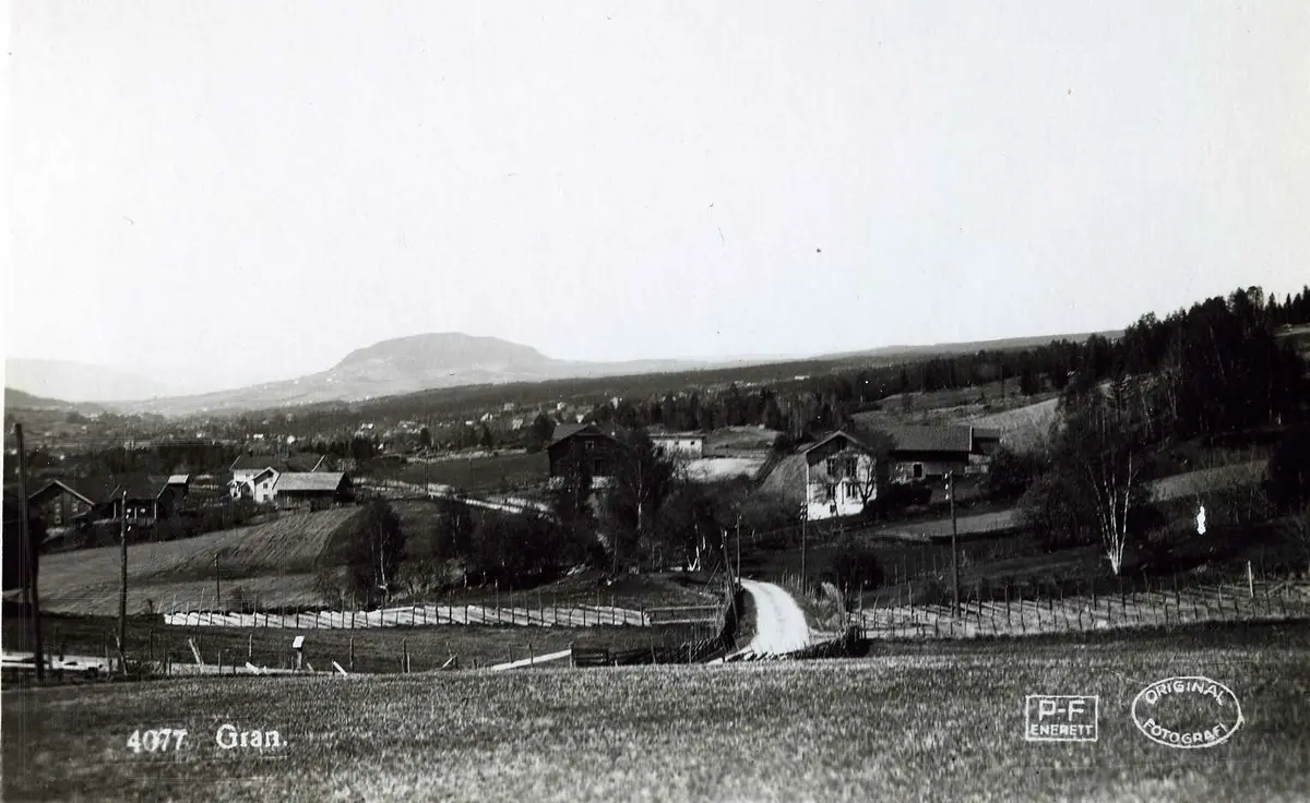 Solheim skole med utsikt mot Brandbukampen