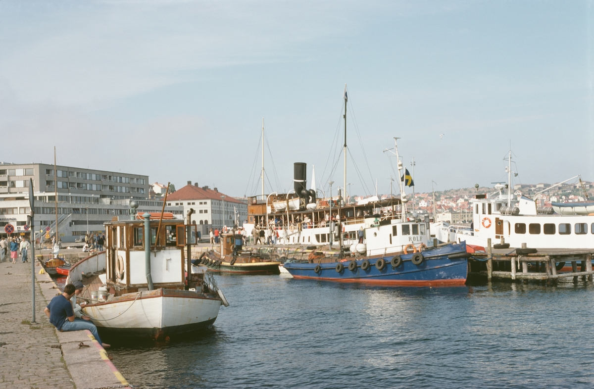 Hamnen i Lysekil 1979.