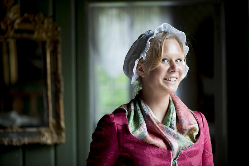 Portrett av kvinne i 1700-talls kostyme