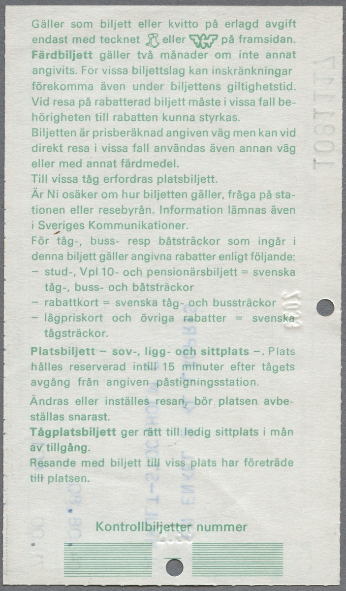 En enkelbiljett i 2:a klass, lågpris, för sträckan Älmnhult till Stockholm C. Biljettens pris är 71 kronor. På Baksidan finns reseiformation i grön text. Biljetten är klippt.