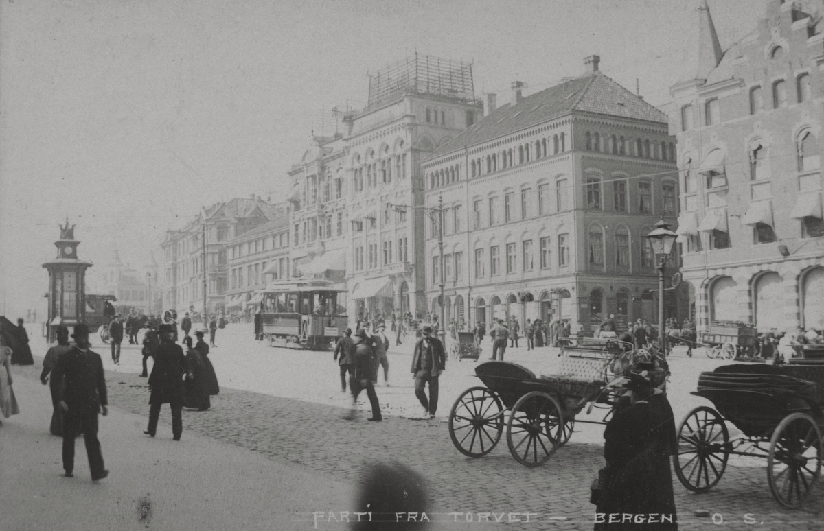 Bergen. Torgallmenningen, ca. 1900.