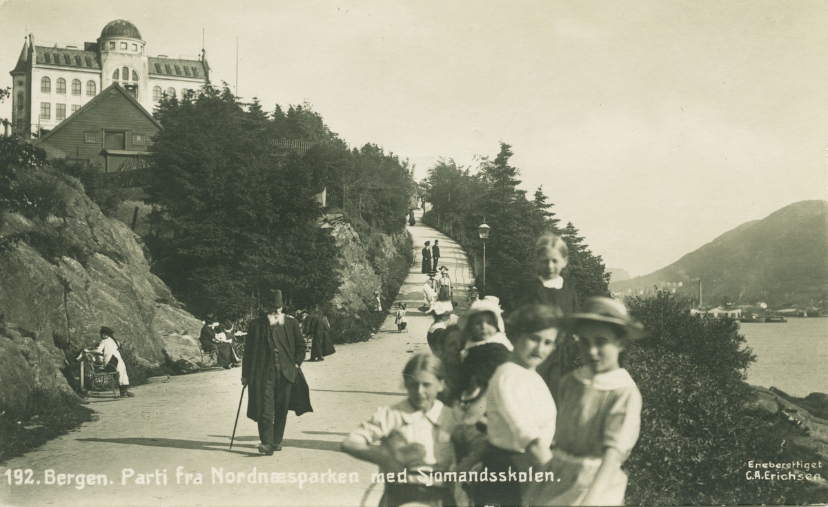 Bergen. Nordnes, Nordnesparken. Utgiver: C. A. Erichsen, før 1922.