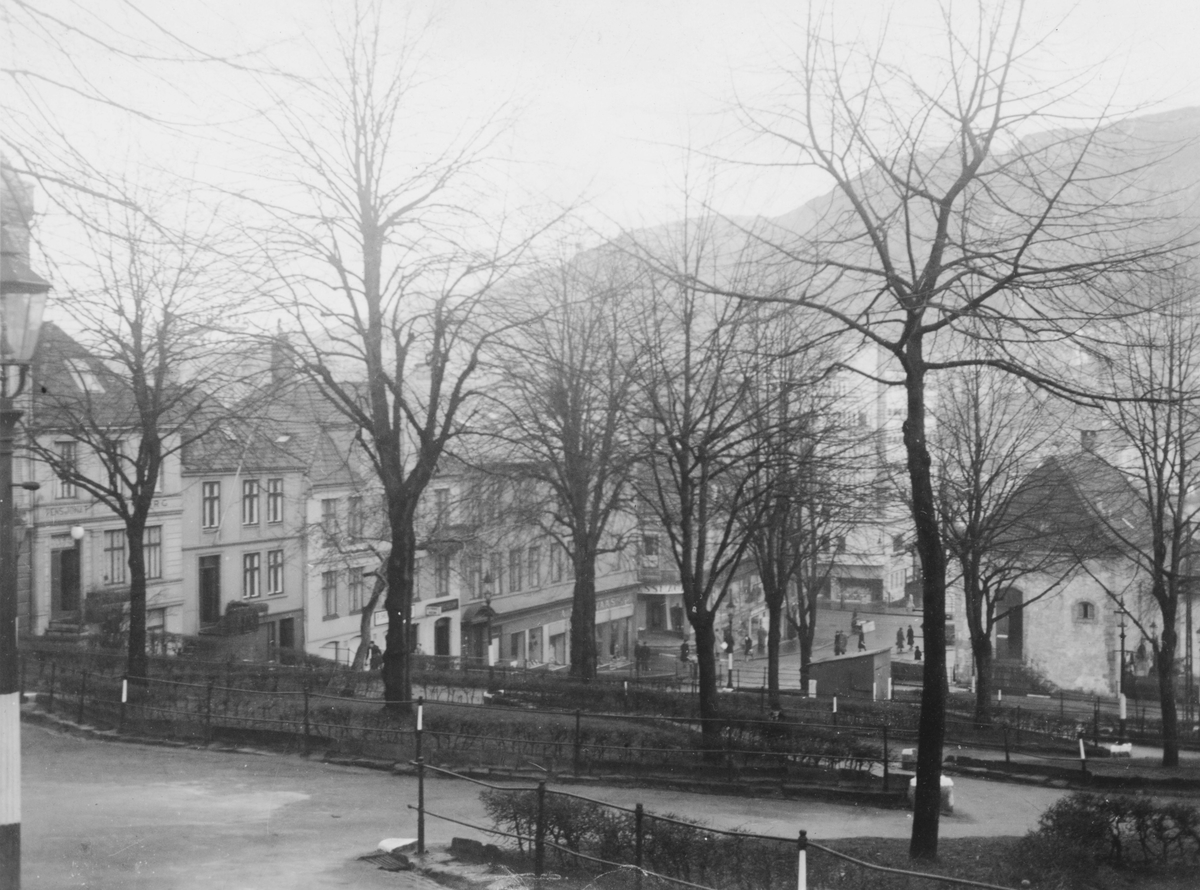 Bergen. Murallmenningen, ca. 1930. Fotograf: Riim.