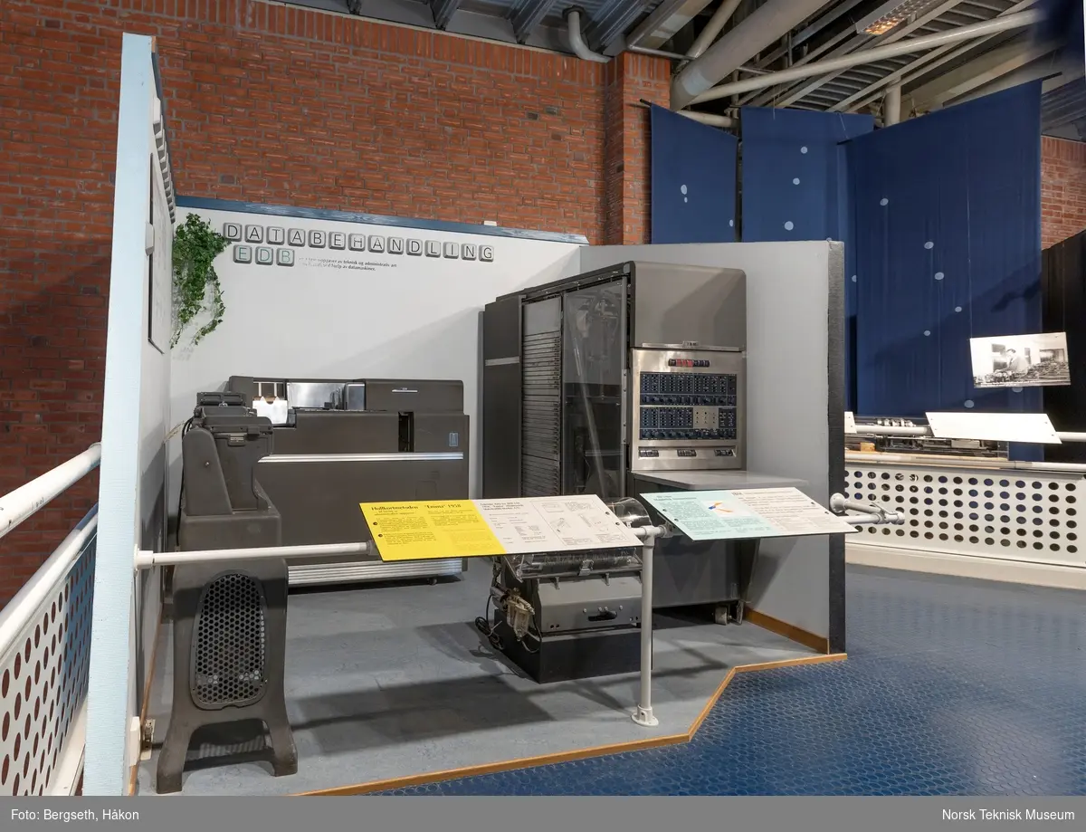 Den første elektroniske datamaskin fra IBM i Norge. 