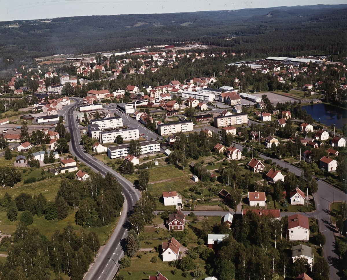 Flygfoto över Mariannelund i Eksjö kommun. Jönköpings län 3/1976