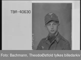 Portrett av tysk soldat i uniform,  Hans Perreford. L 51434E.