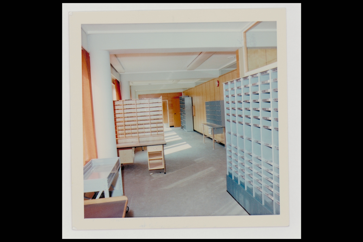 interiør, postkontor, 6700 Måløy, postbokser