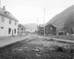 Kort : Sel   ( Otta), tettsted, vei (senere Storgata), bolig