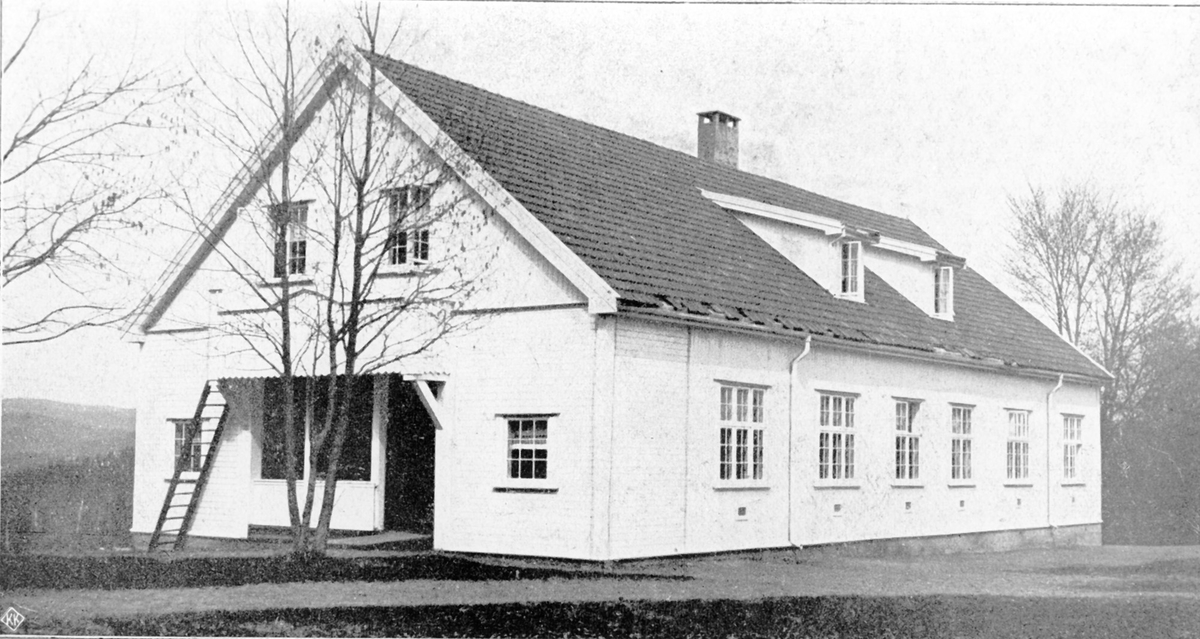 Pikeavdelingen på Emma Hjort, Bygget 1909, arkitekt J.O. Hjorth fra 5 års meld. 1910-15.