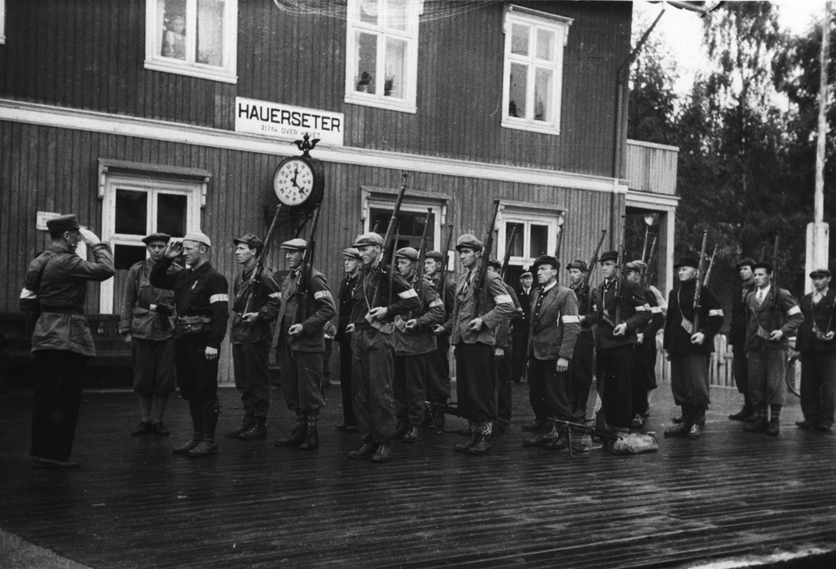 Vakthold ved Hauerseter stasjon.
