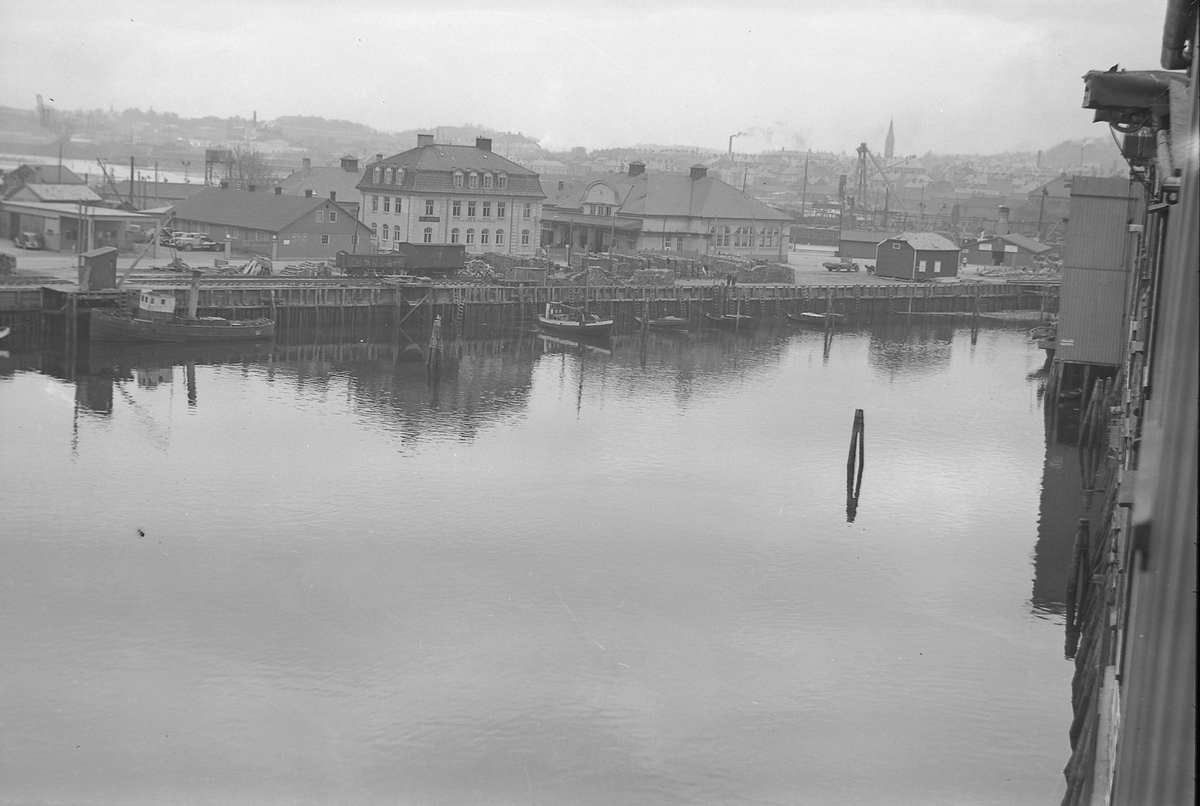 Gryta, Østre kanalhavn med slaktehuset i bakgrunnen
