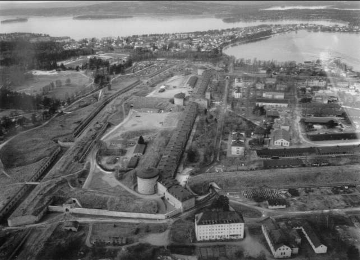 Flygfoto över fästningsområdet Karlsborg.