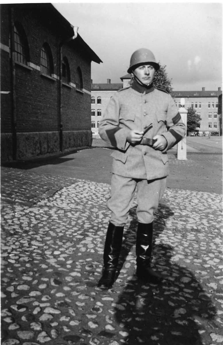 Betmark, Arndt. Furir A6, uniform m/1910.