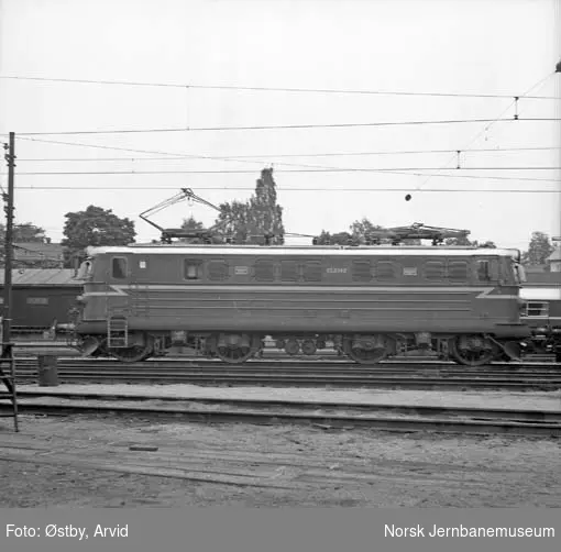 NSB elektrisk lokomotiv El 13 nr. 2142