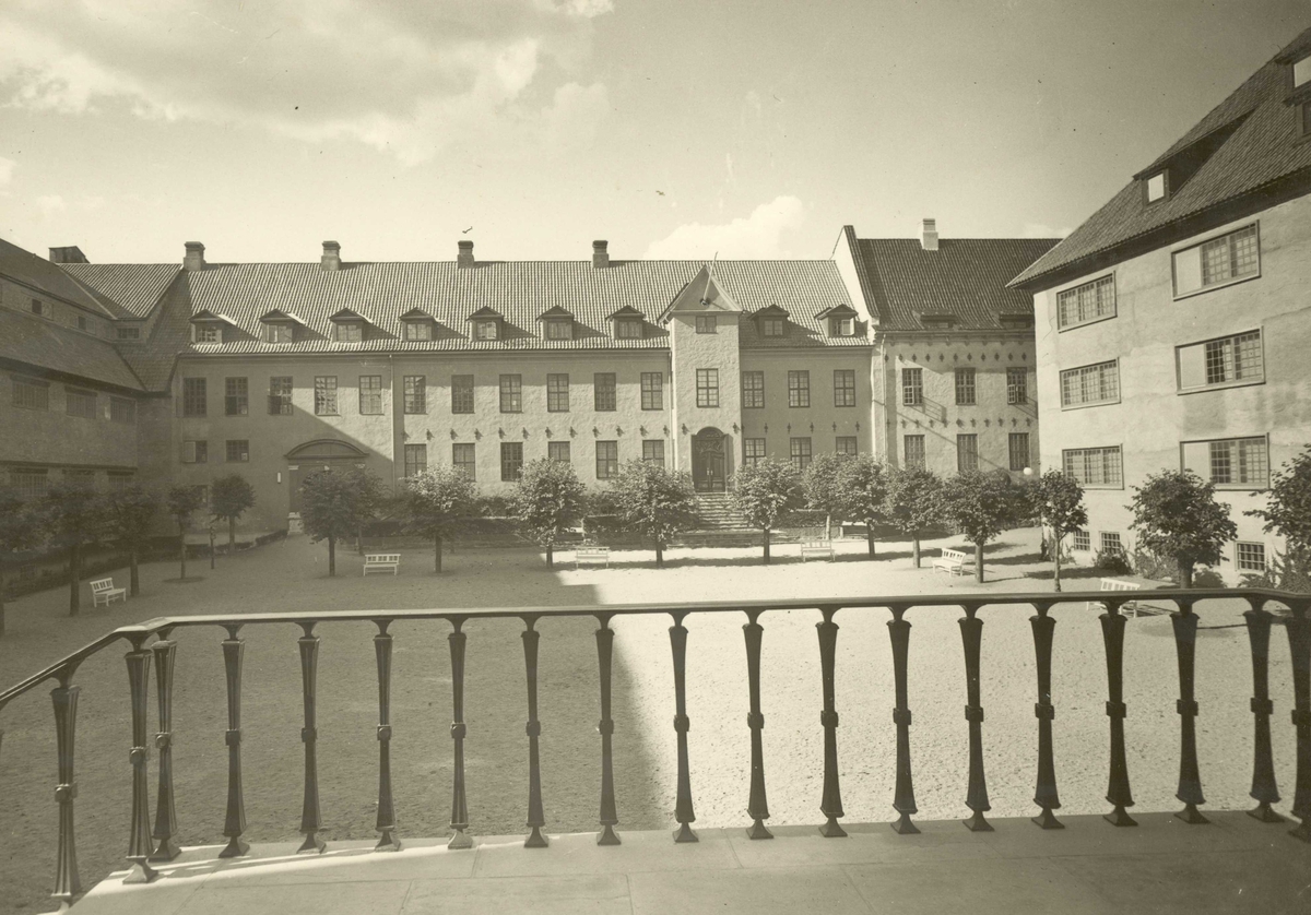 Torget med bygninger, Oslo høsten 1934.