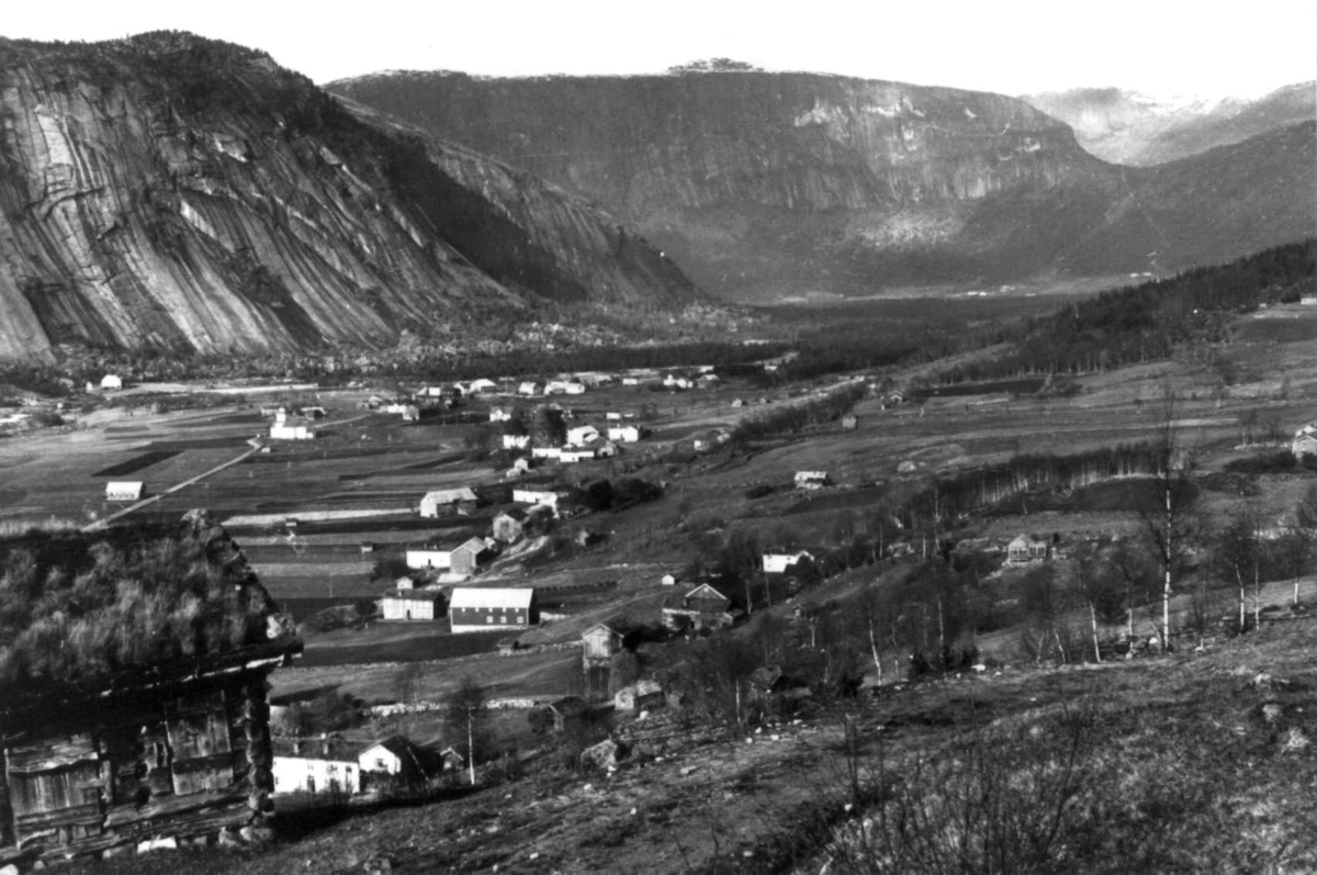 Oversiktsbilde Med Bebyggelse Fra Valle 1938 Norsk Folkemuseum