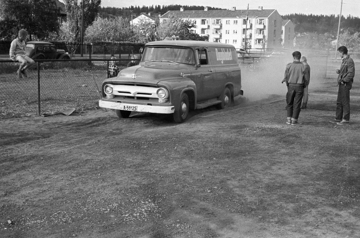 Serie. Merkekjøring i Dagbladet
Fotografert 1959.