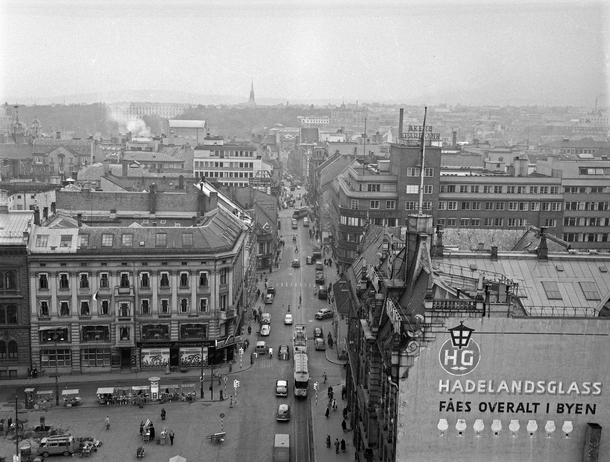 Serie. Oversiktsfotografier fra Oslo sentrum. Fotografert september 1955.