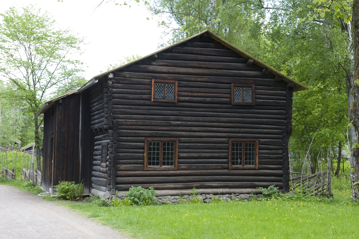 Stue fra Smedstad, Gjerdrum. Norsk Folkemuseum, mai 2010.