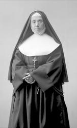 Portrett, nonne, søster Noemie.