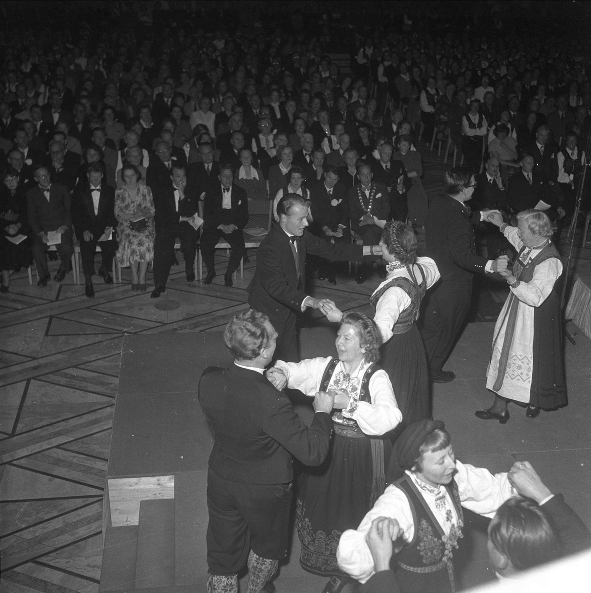 Innflytternes dag og fest i Rådhuset, Oslo. September 1952.