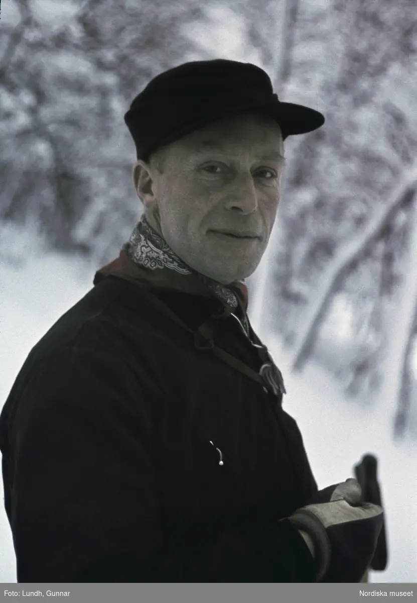 Fotografen Gunnar Lundh på skidtur.