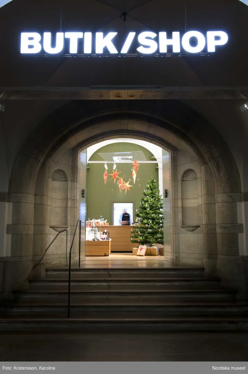 Nordiska museets butik med julsortimentet.