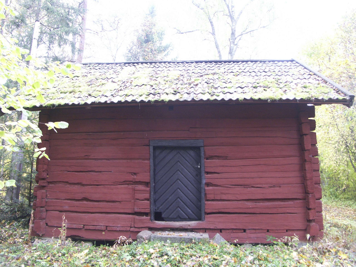 Likbod vid Morkarla kyrka, Morkarla socken, Uppland 2004