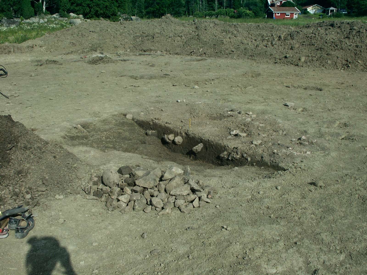 Arkeologisk undersökning, Gånsta, Vårfrukyrka, Uppland 2003