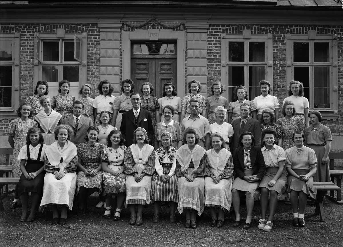 "Kvinnliga sommarkursen" på Wiks folkhögskola, Uppland augusti 1941