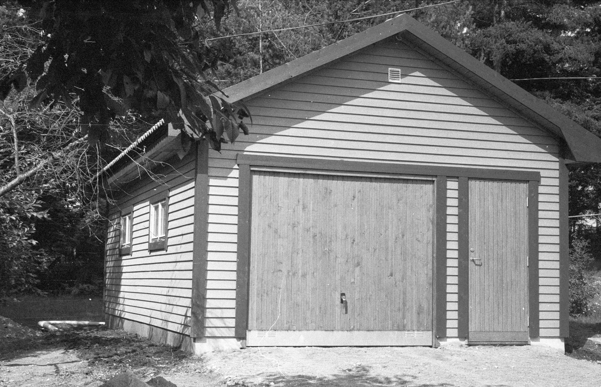 Garage, Lytta 1:28, Bälinge socken, Uppland 1976