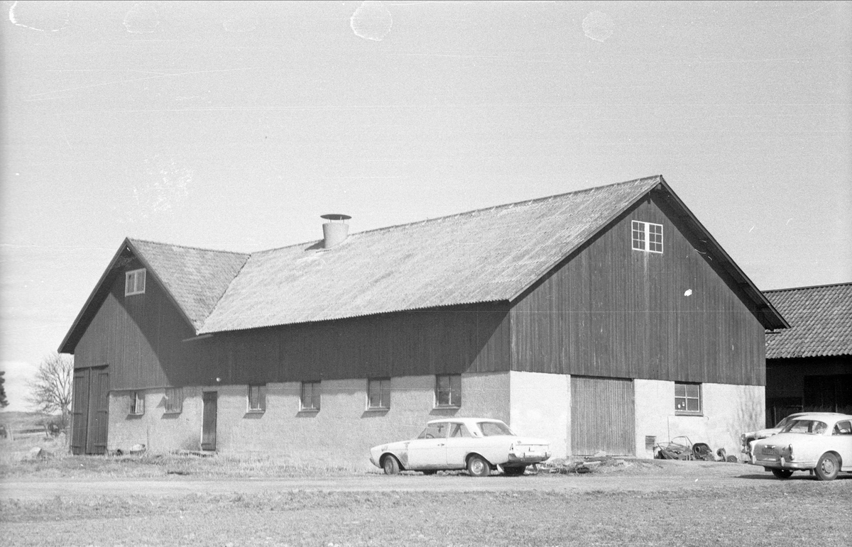 Ladugård, Kullgränby, Ärentuna socken, Uppland 1977