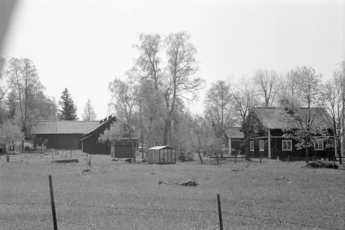 Vy över Edshmmar 1:9, Grindtorp, Lena socken, Uppland 1977