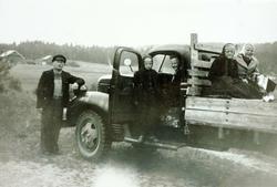 På flyttelasset fra Grindheim til Jelsnes i Tune.