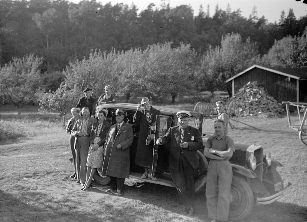 Text till bilden: "Hällekind 1938".