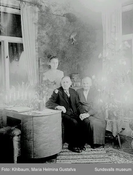 Fotograf Ester Näslund med sin föräldrar, Kristina och Lars Johan Näslund.