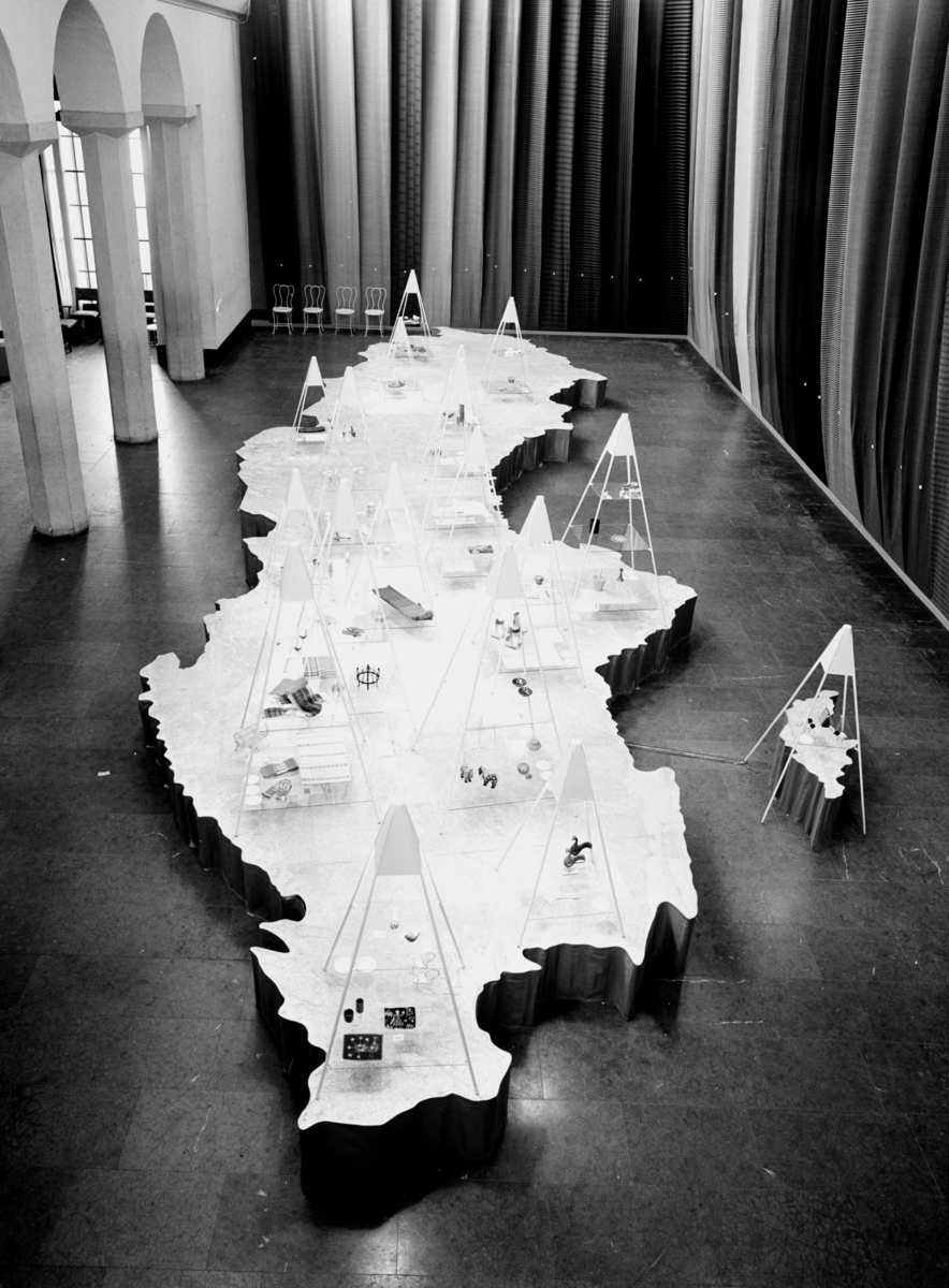 Hemslöjdsutställning, Liljevalchs konsthall
Interiör utställningsrummet, karta på golvet