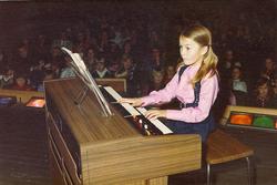 Festival i Speilet kino, høsten 1972. Yamaha musikkskole i F