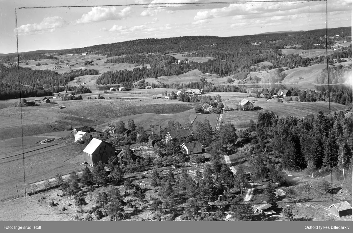 Børud gård i Skiptvet, flyfoto 22. juni 1956 - Østfold fylkes ...