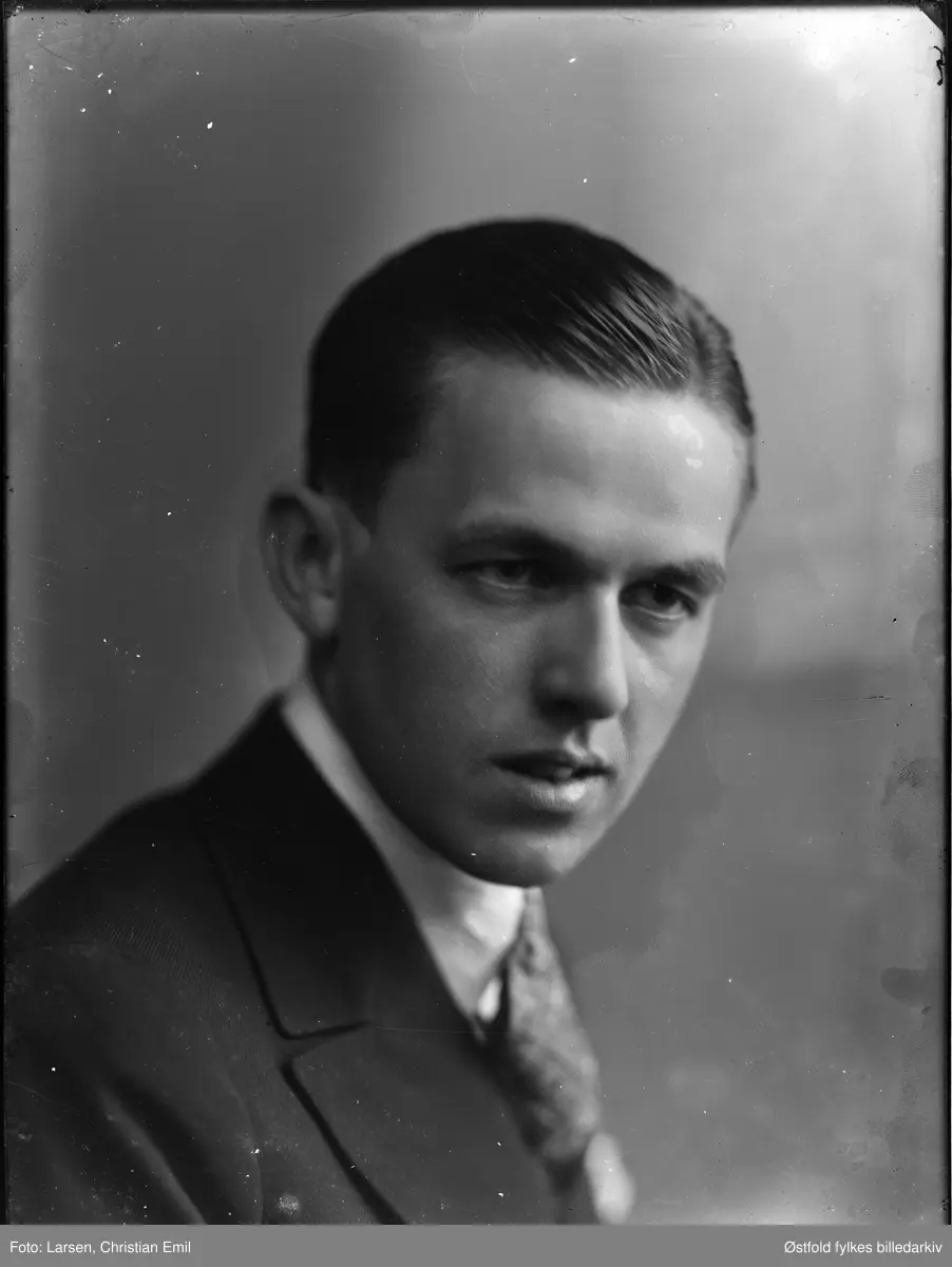 Portrett av ukjent mann.