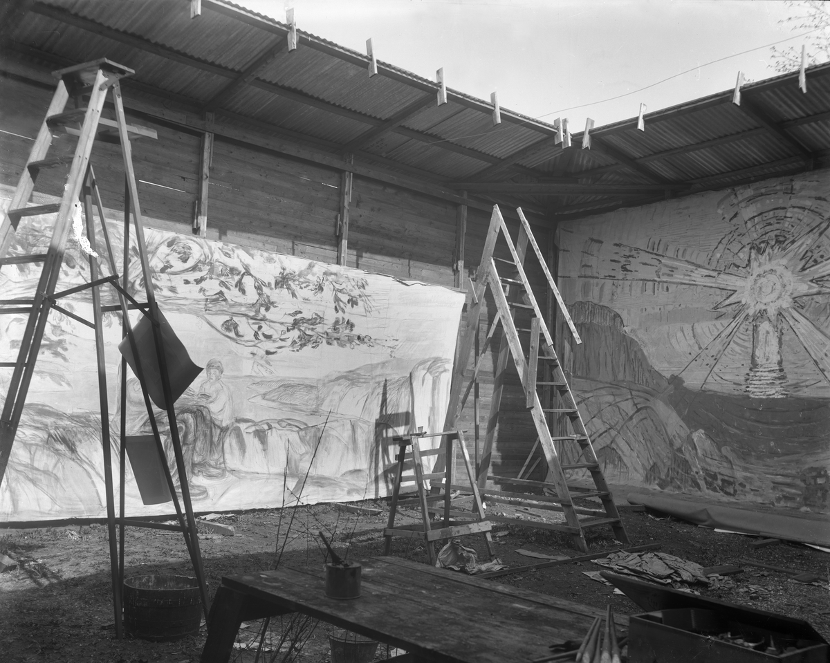 Fra friluftsatelieret på Skrubben, E.Munchs malerier "Historien" og "Solen". Kragerø