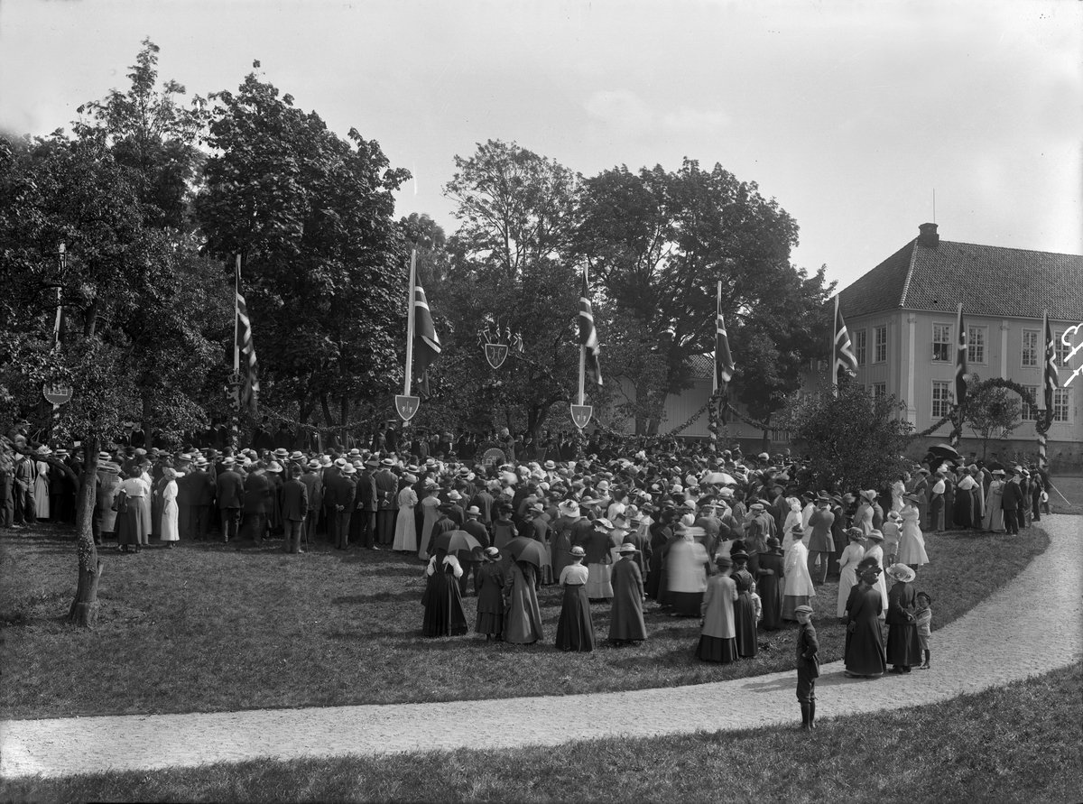 Åpning av Brekkeparken og Fylkesmuseet, august 1913. - Telemark Museum ...